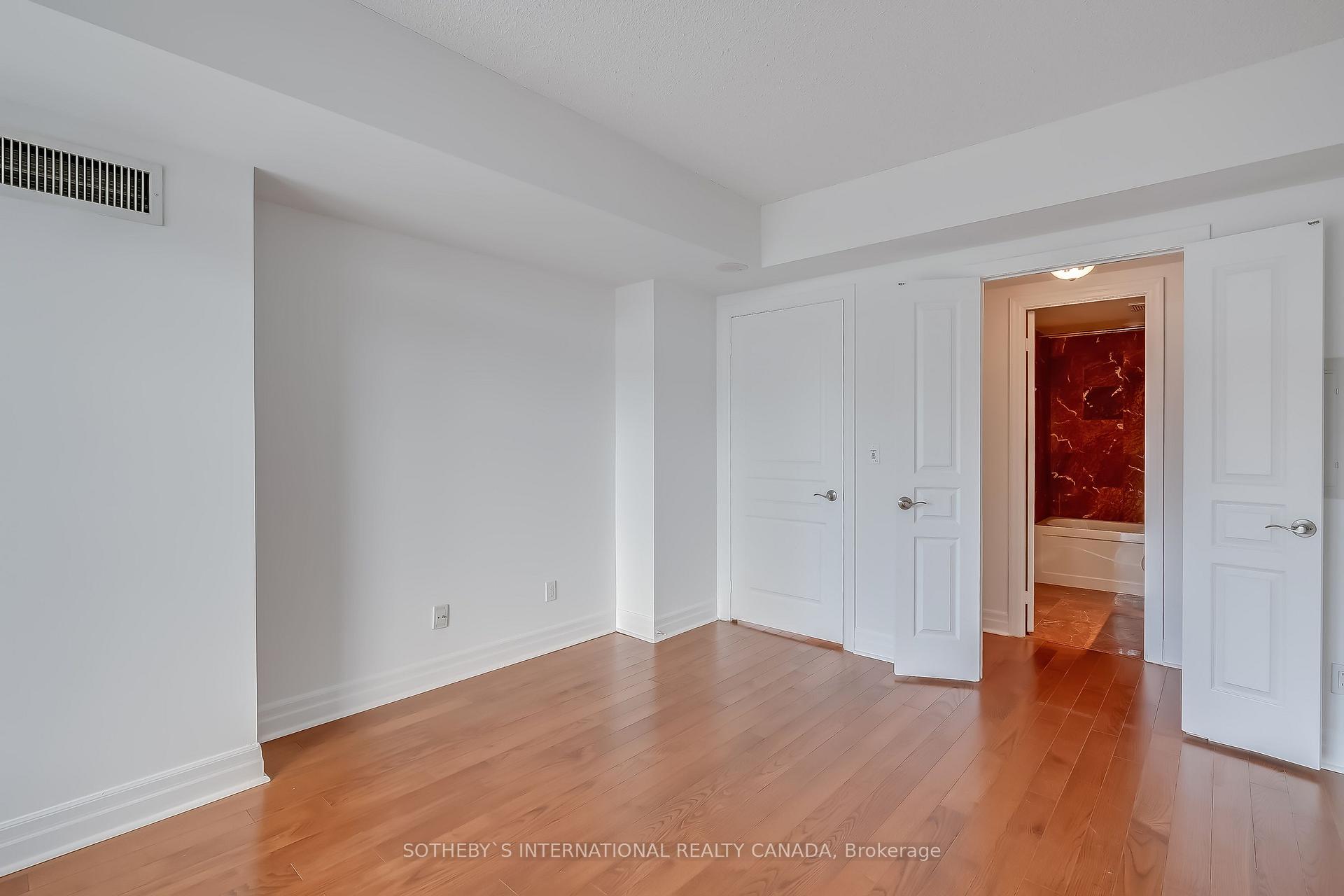 Photo 9 of Unit 703, 8 Scollard Street, Toronto, The Annex — HOMEH