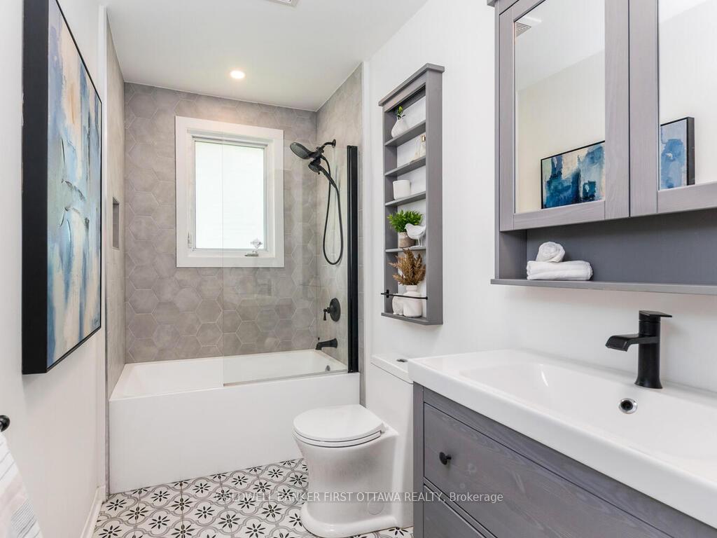Photo 21 of 18 Sutton Place, Ottawa, City View/Skyline/Fisher Heights/Parkwood Hills — HOMEH