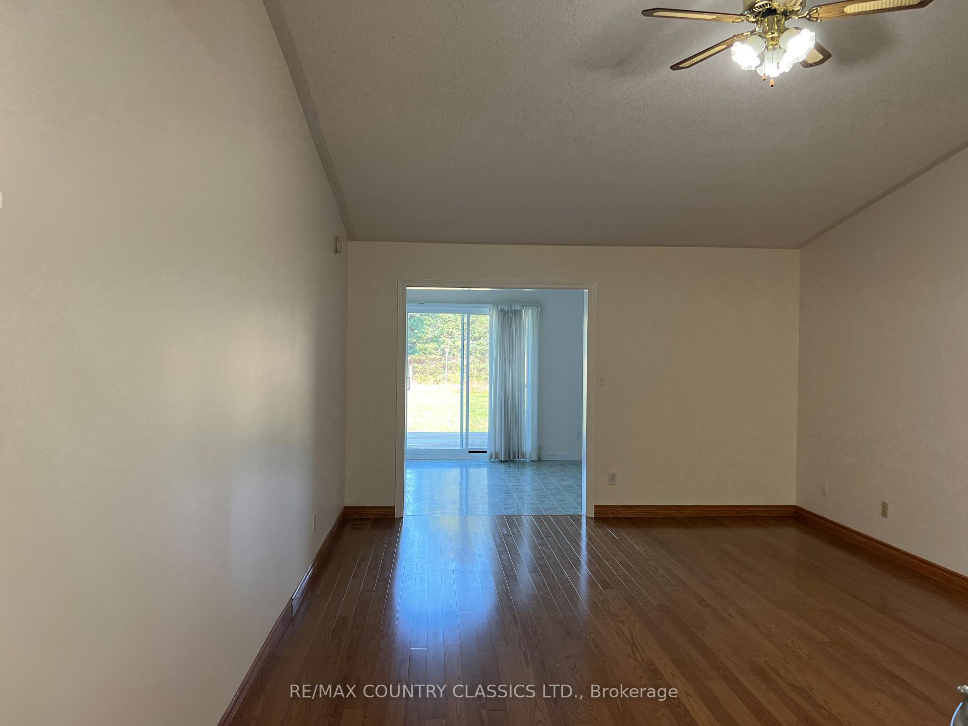 Photo 19 of Unit 8, 67 Fairway Boulevard S, Bancroft, Bancroft Ward — HOMEH