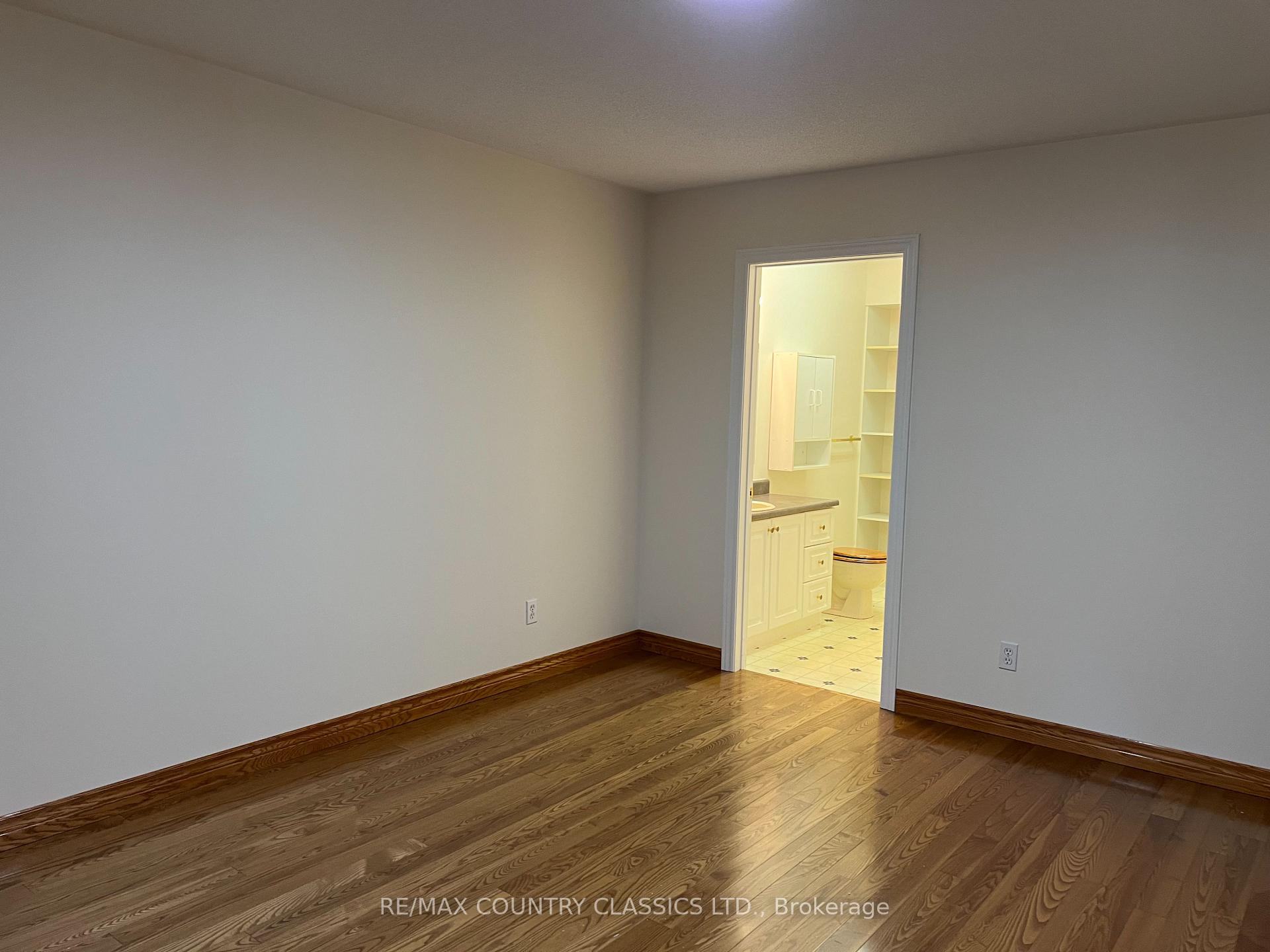 Photo 22 of Unit 8, 67 Fairway Boulevard S, Bancroft, Bancroft Ward — HOMEH