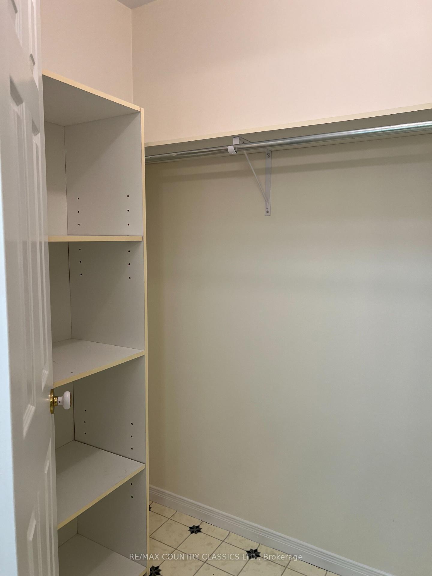 Photo 23 of Unit 8, 67 Fairway Boulevard S, Bancroft, Bancroft Ward — HOMEH