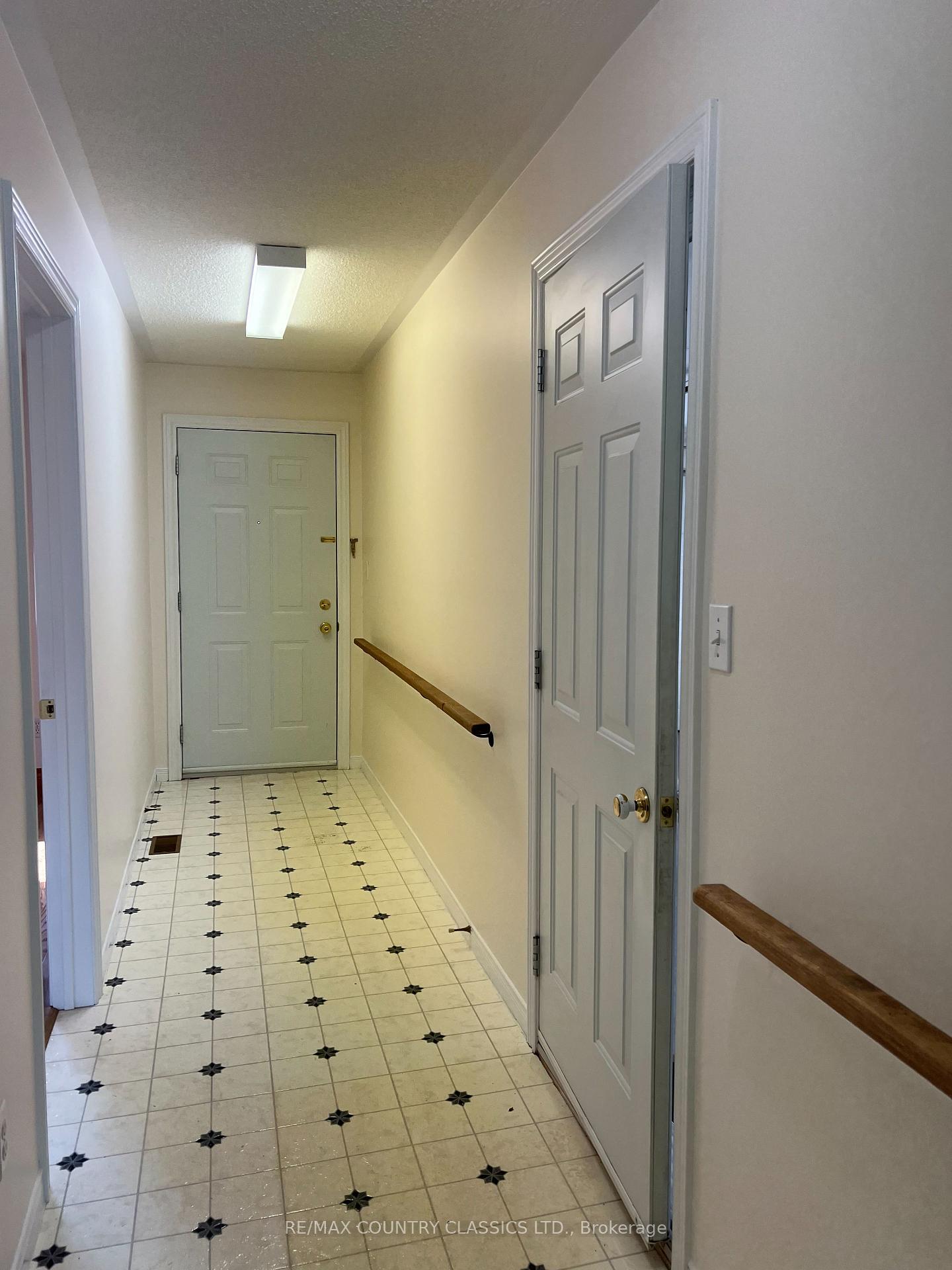 Photo 30 of Unit 8, 67 Fairway Boulevard S, Bancroft, Bancroft Ward — HOMEH