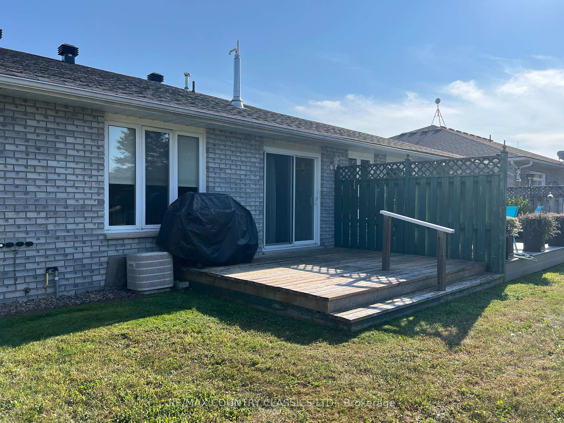 Photo 31 of Unit 8, 67 Fairway Boulevard S, Bancroft, Bancroft Ward — HOMEH