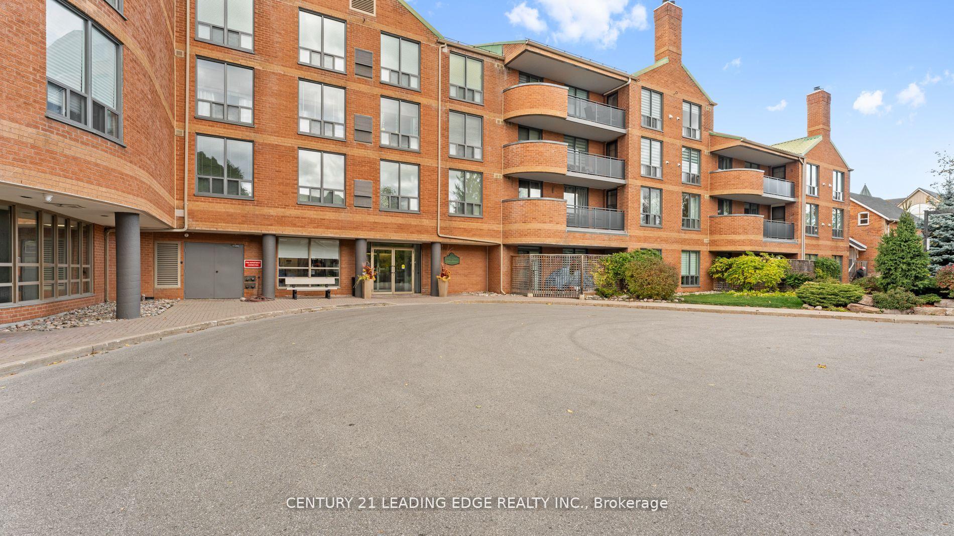 Photo 2 of Unit 310, 30 Wilson Street, Markham, Old Markham Village — HOMEH