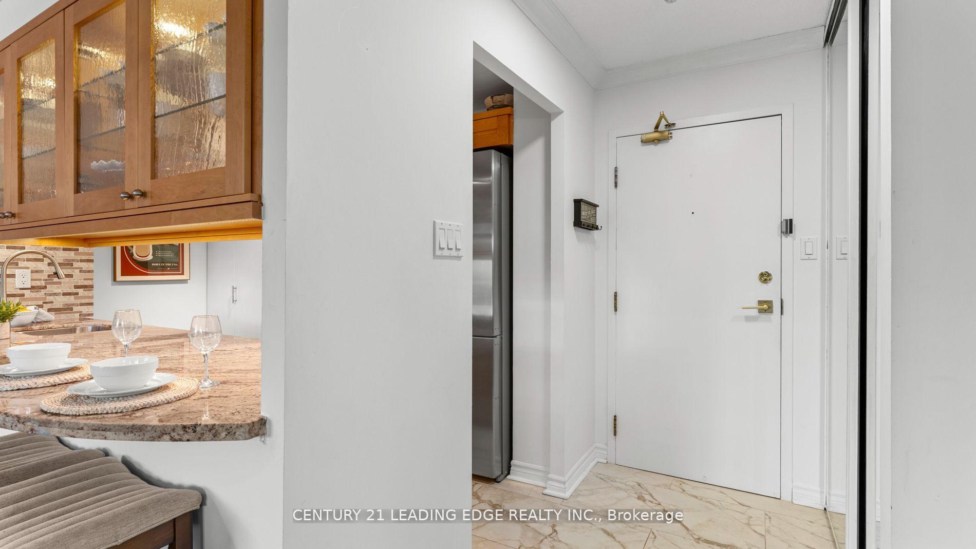 Photo 5 of Unit 310, 30 Wilson Street, Markham, Old Markham Village — HOMEH