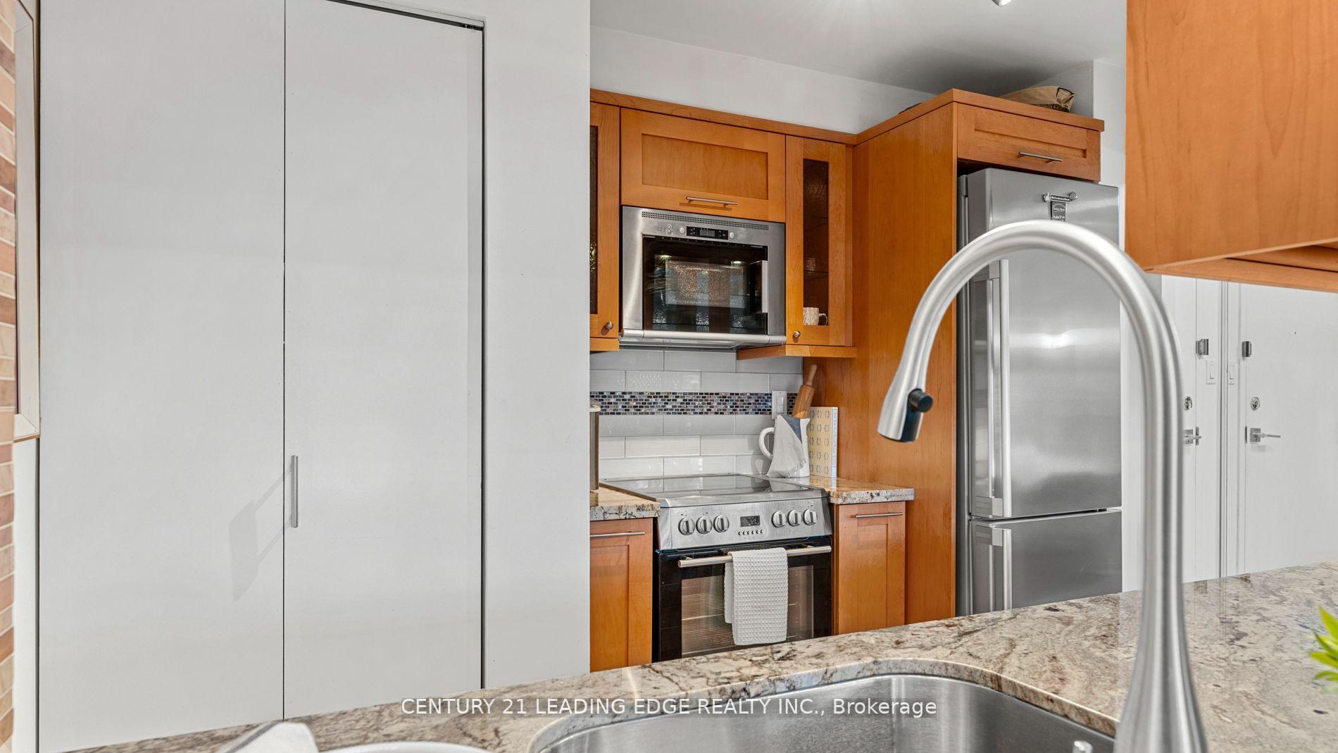 Photo 11 of Unit 310, 30 Wilson Street, Markham, Old Markham Village — HOMEH
