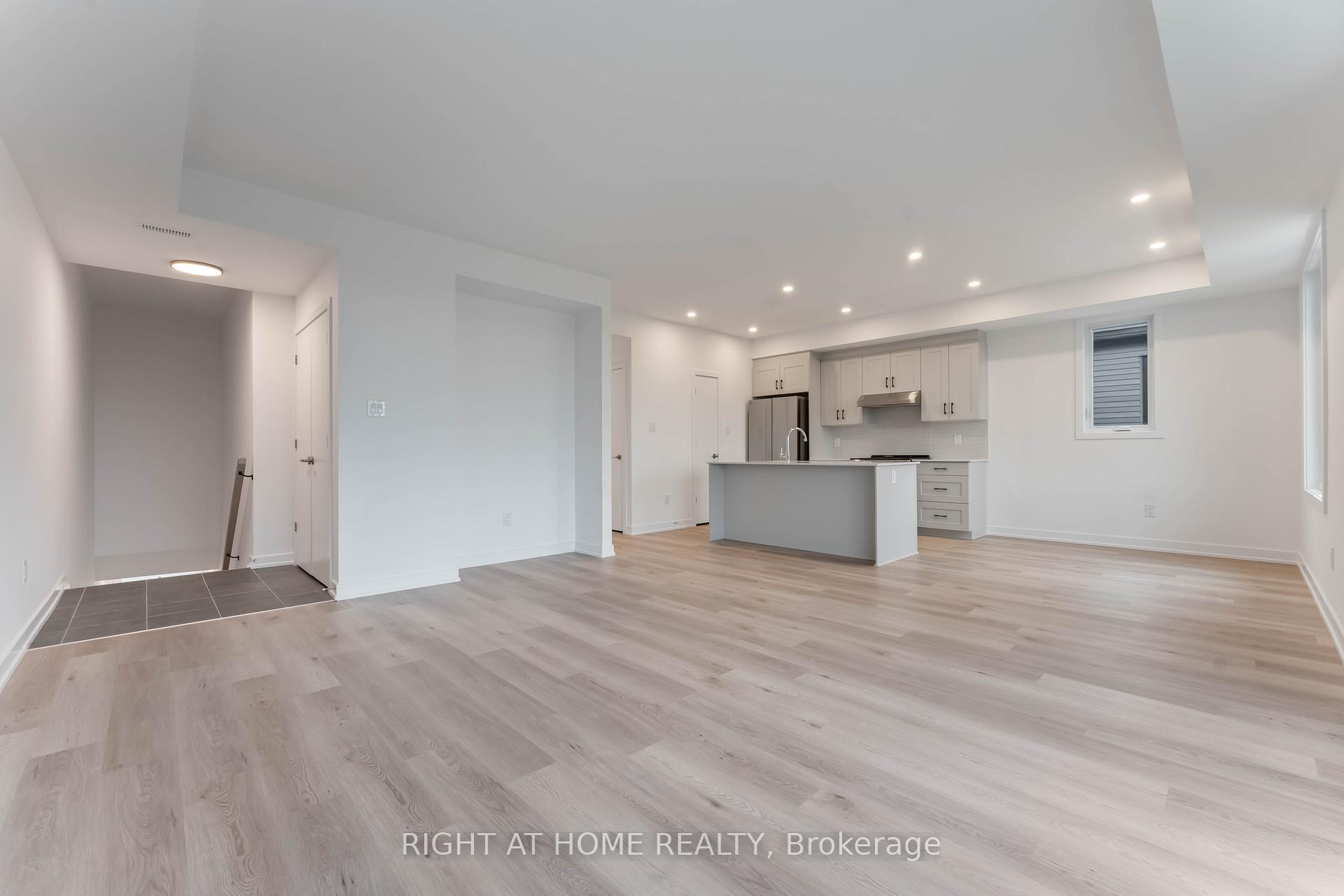 Photo 6 of Unit 213, 20F Maize Street, Ottawa, Kanata - Katimavik — HOMEH