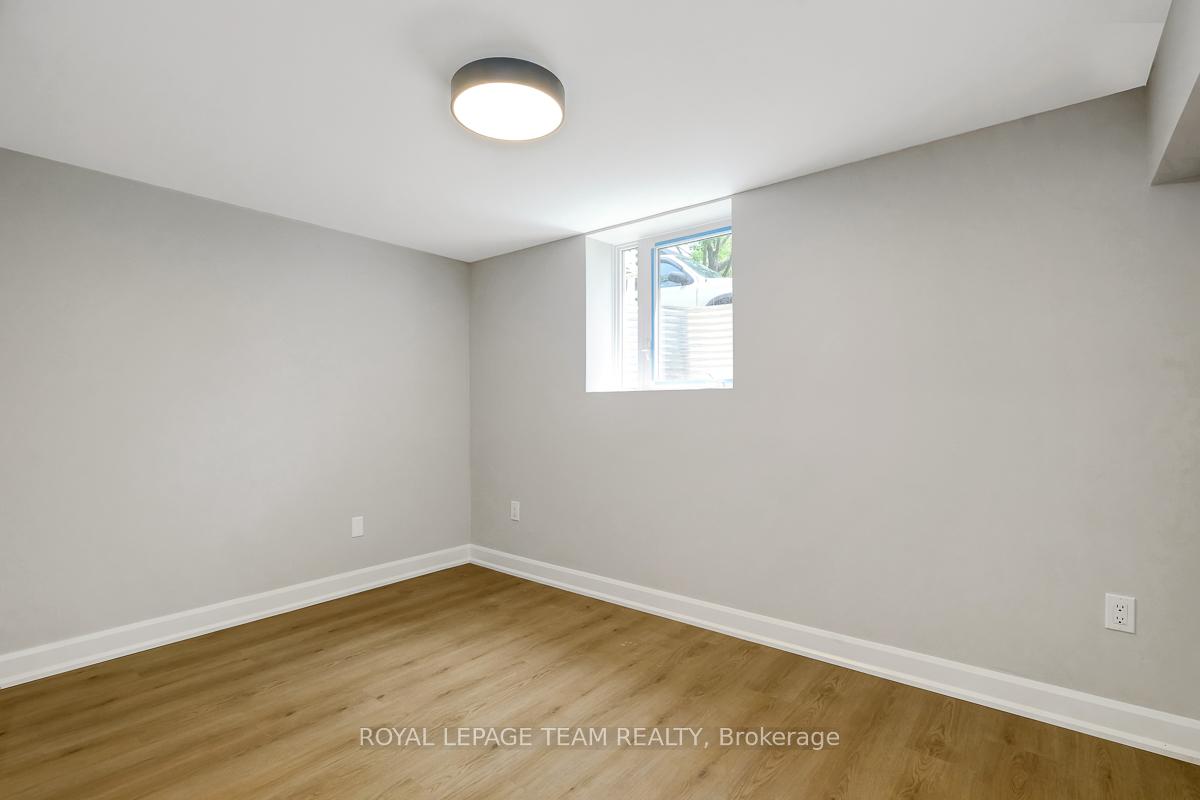 Photo 15 of Unit 1, 1952 Othello Avenue, Ottawa, Elmvale Acres/Urbandale — HOMEH