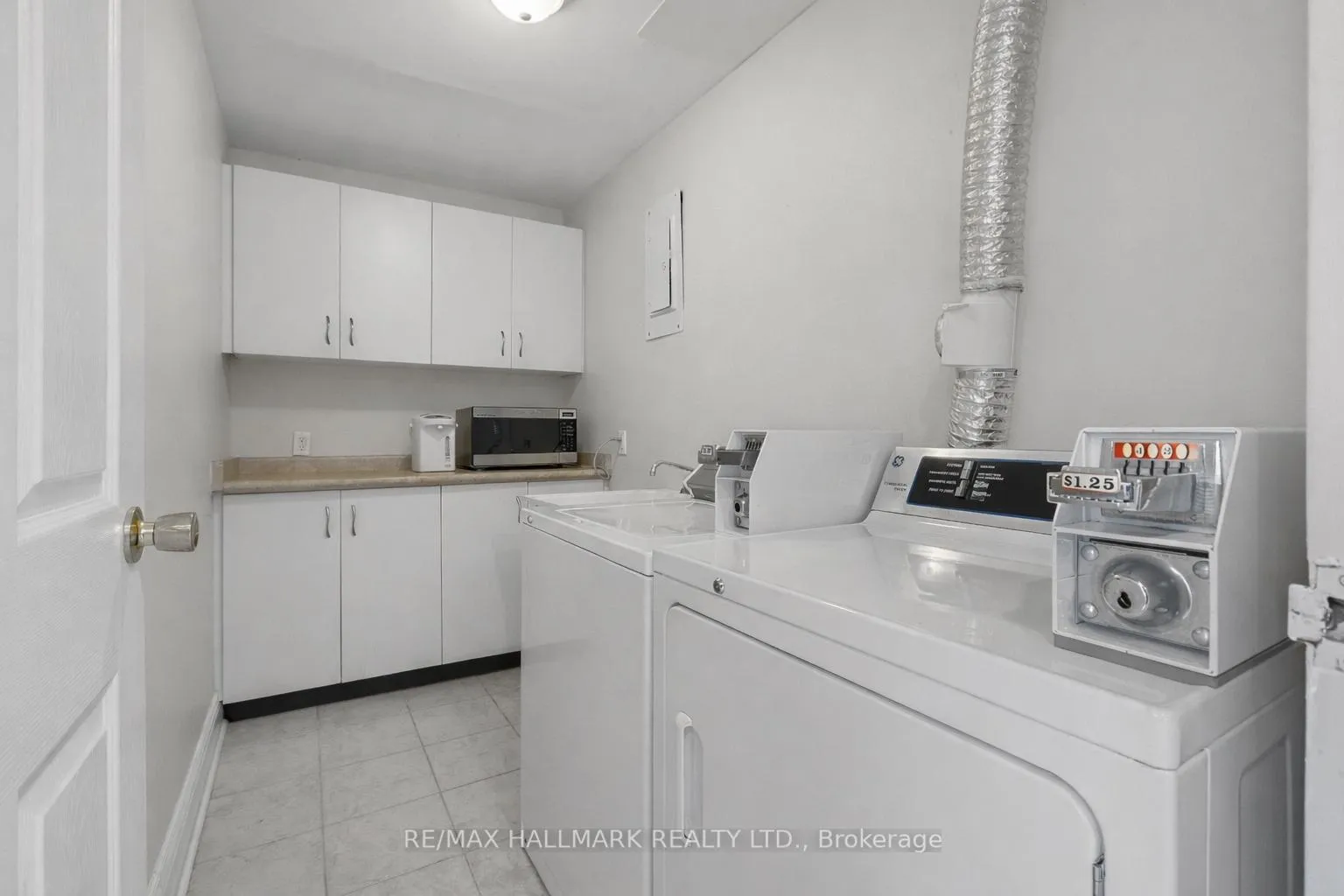 Photo 20 of Unit 130, 3040 Constitution Boulevard, Mississauga, Applewood — HOMEH