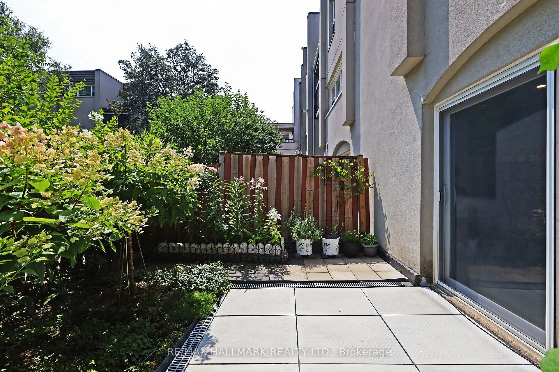 Photo 25 of Unit 130, 3040 Constitution Boulevard, Mississauga, Applewood — HOMEH