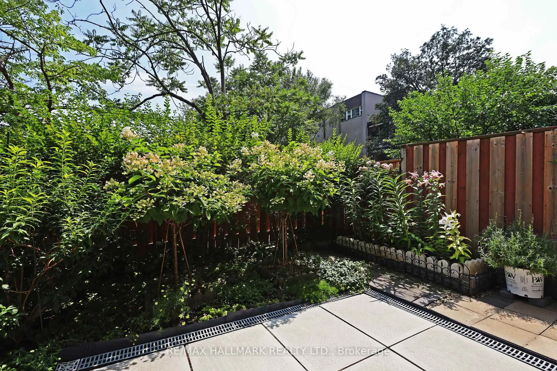 Photo 26 of Unit 130, 3040 Constitution Boulevard, Mississauga, Applewood — HOMEH