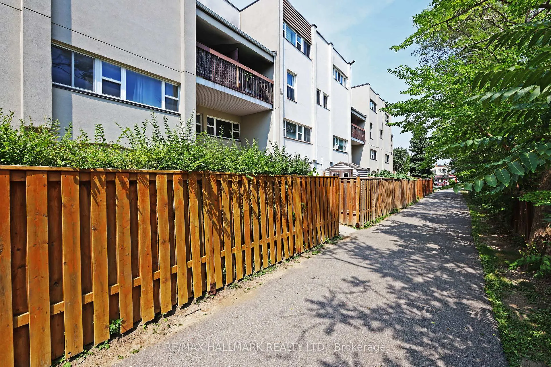 Photo 29 of Unit 130, 3040 Constitution Boulevard, Mississauga, Applewood — HOMEH