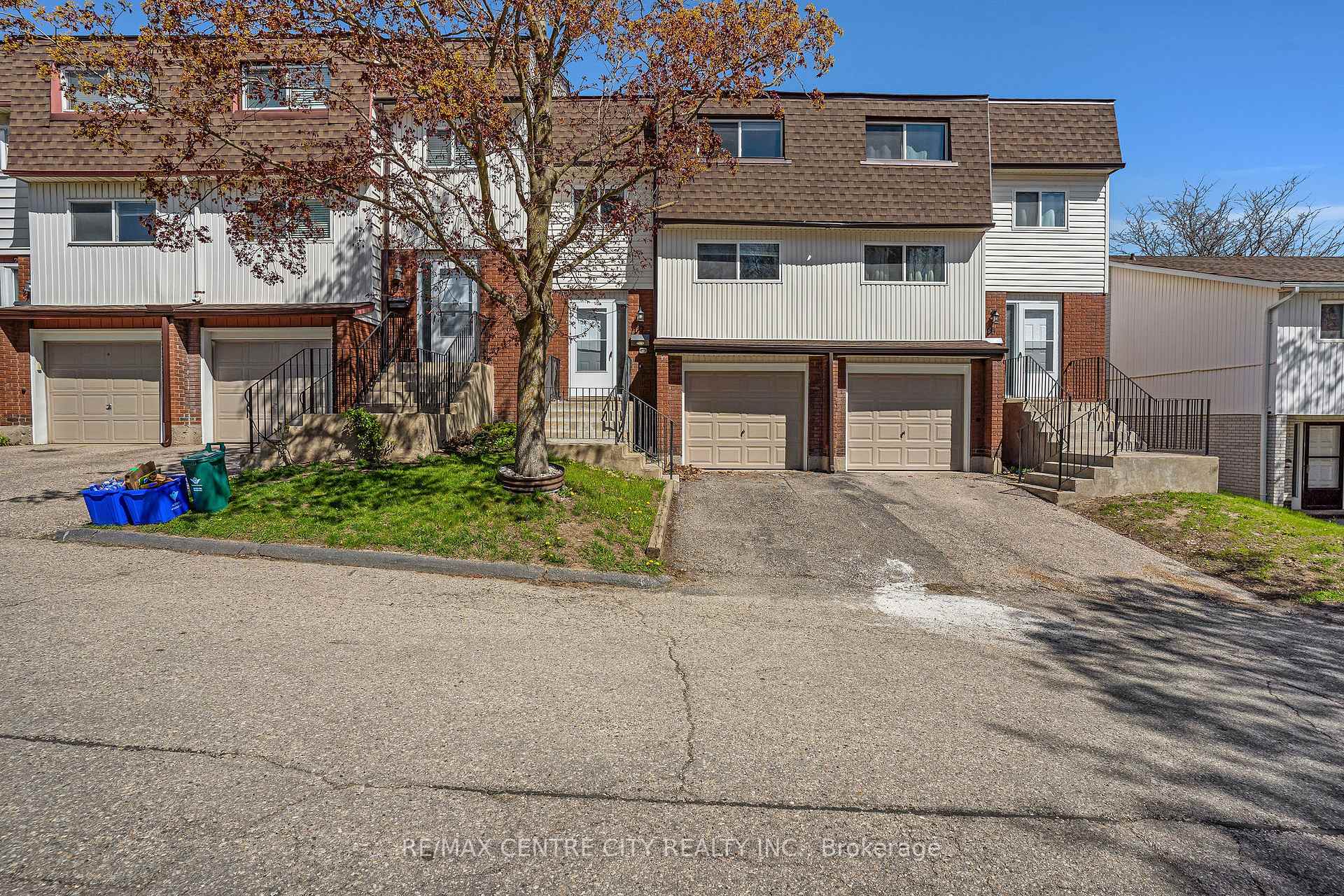 Photo 1 of Unit 27, 281 Bluevale Street N, Waterloo — HOMEH