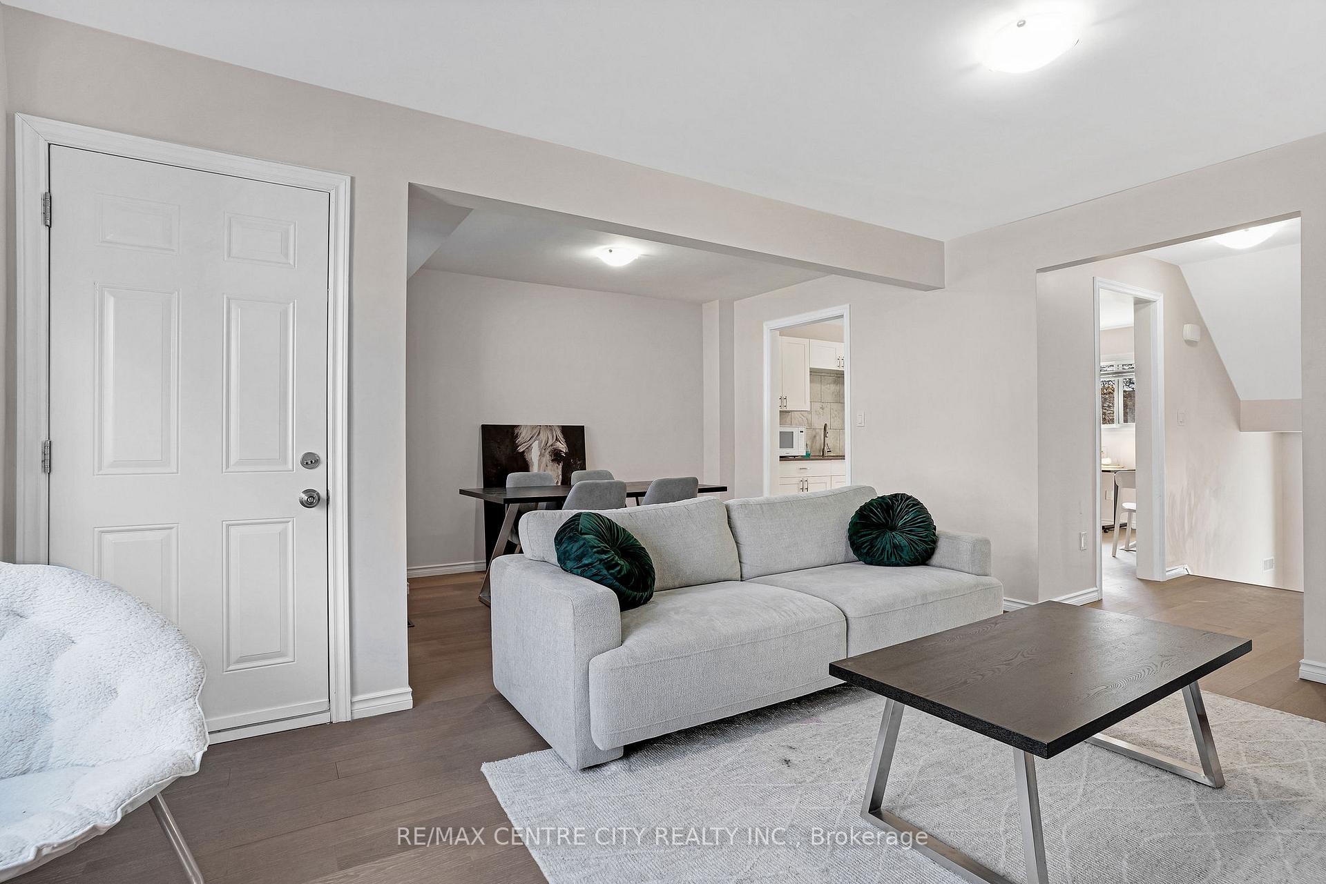 Photo 10 of Unit 27, 281 Bluevale Street N, Waterloo — HOMEH