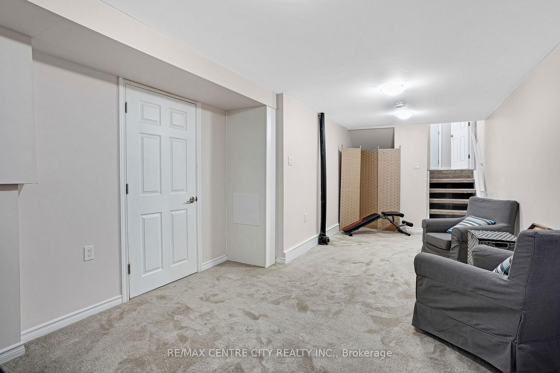 Photo 27 of Unit 27, 281 Bluevale Street N, Waterloo — HOMEH