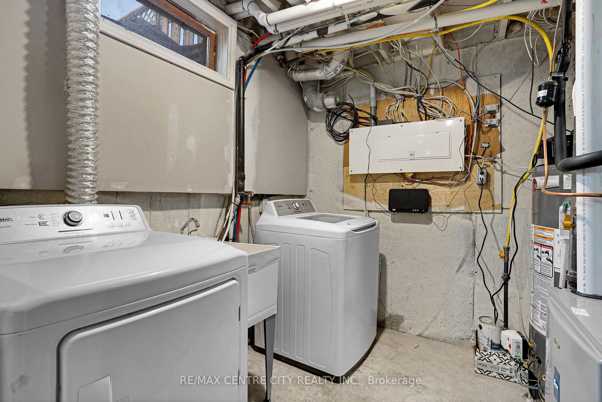 Photo 30 of Unit 27, 281 Bluevale Street N, Waterloo — HOMEH