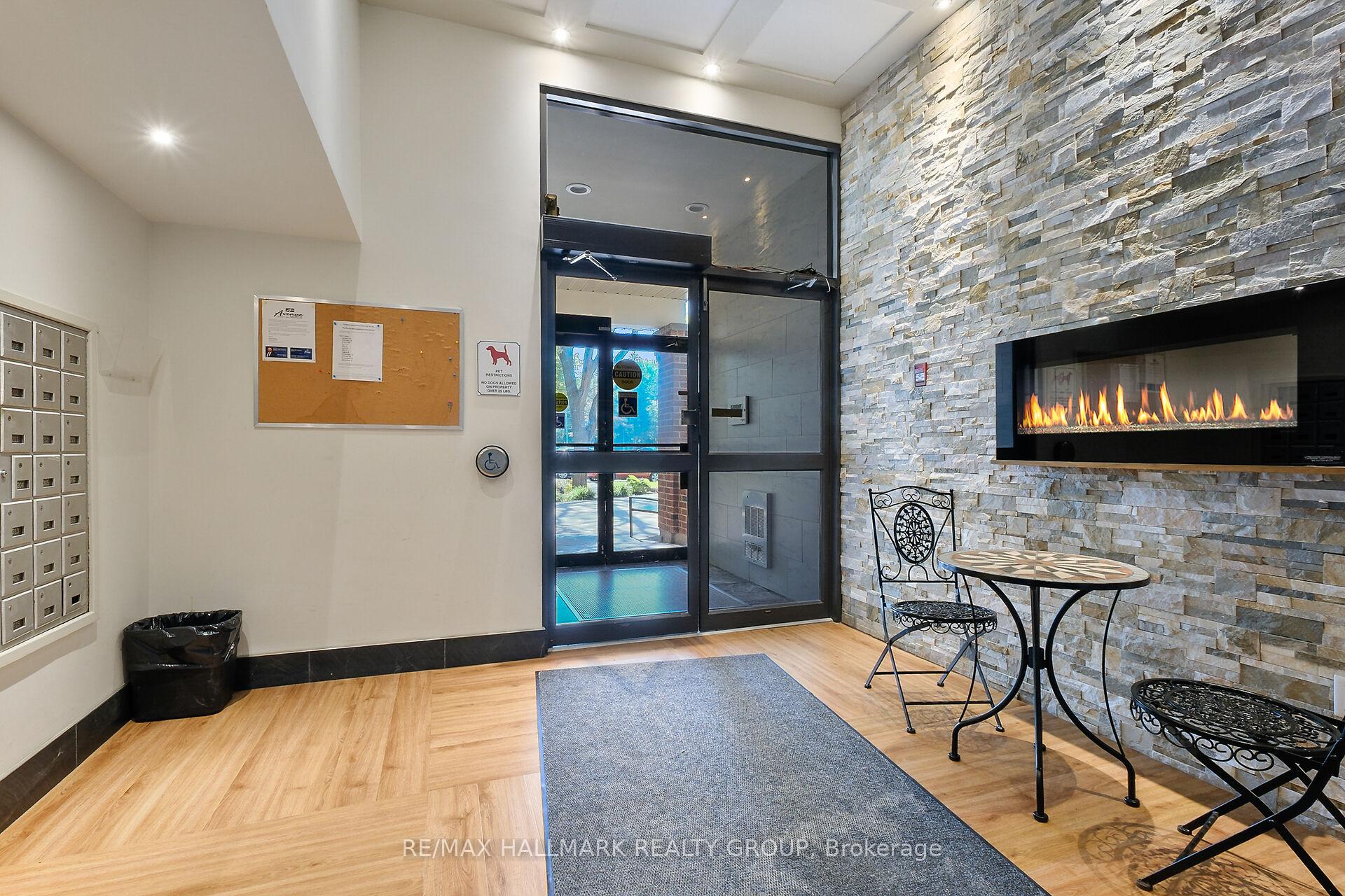 Photo 3 of Unit 402, 6376 Bilberry Drive, Ottawa, Orleans Wood — HOMEH