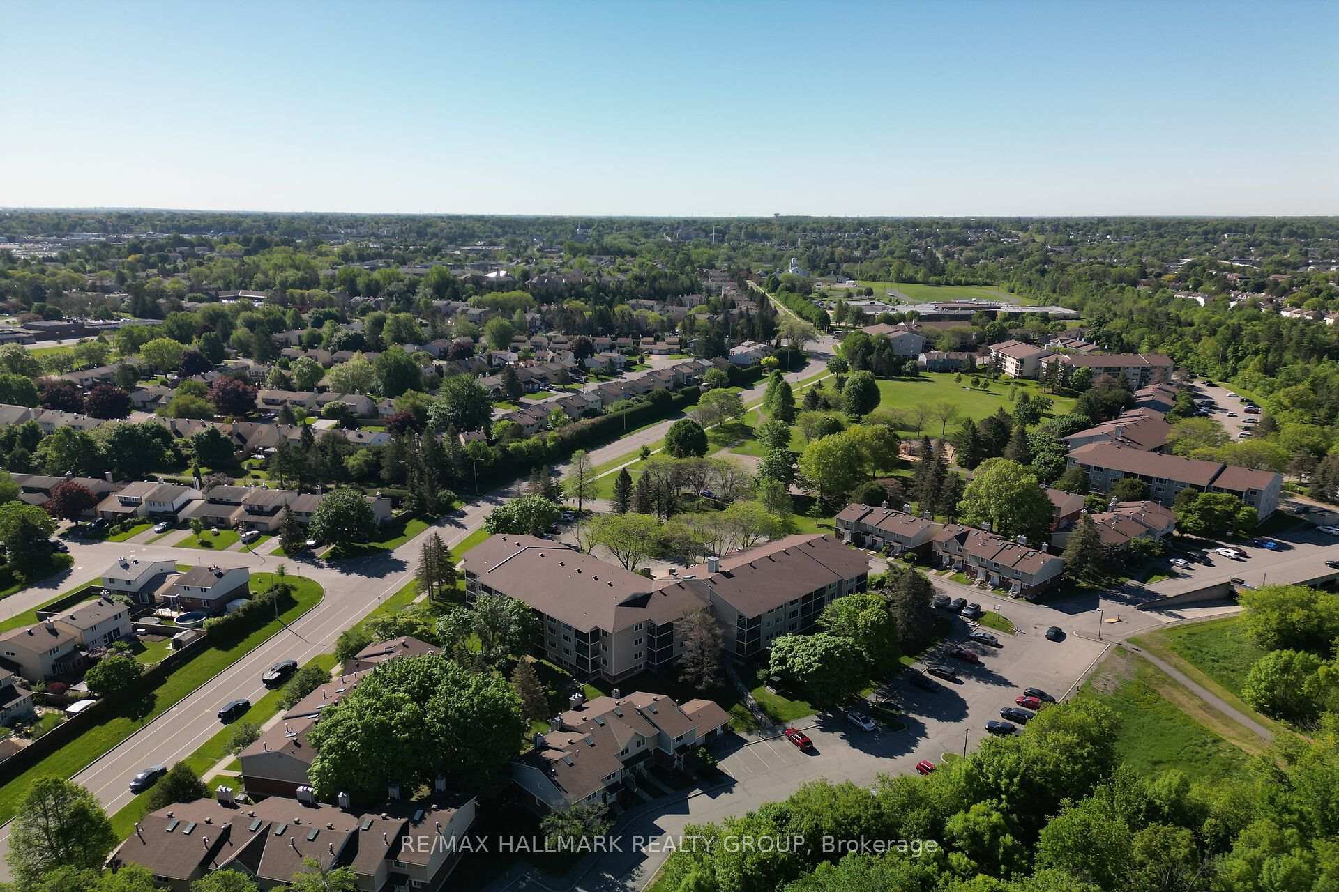 Photo 38 of Unit 402, 6376 Bilberry Drive, Ottawa, Orleans Wood — HOMEH