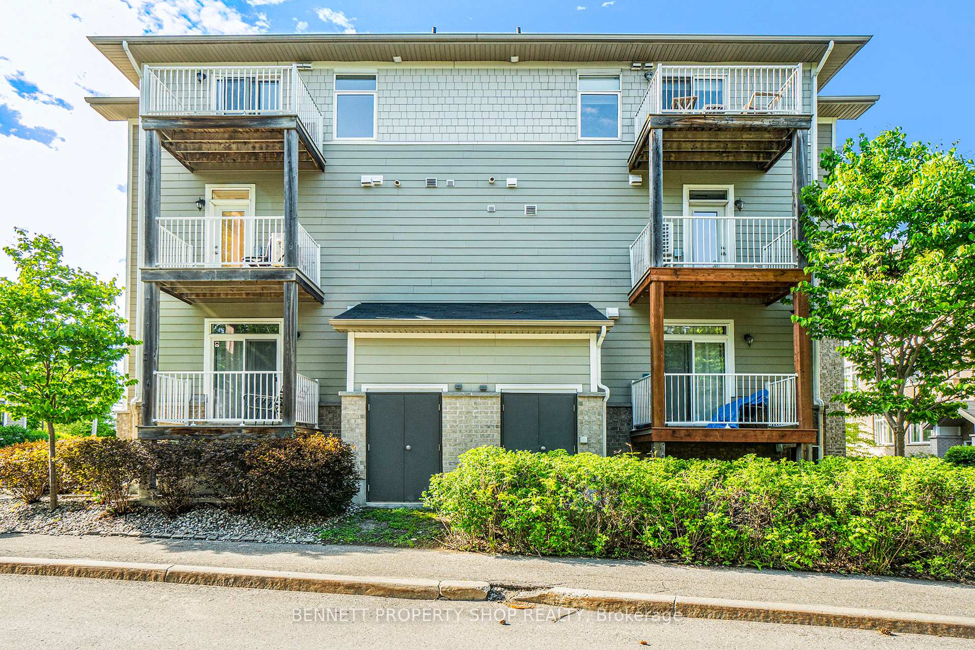 Photo 12 of Unit B, 302 Everest Private, Ottawa, Elmvale Acres — HOMEH