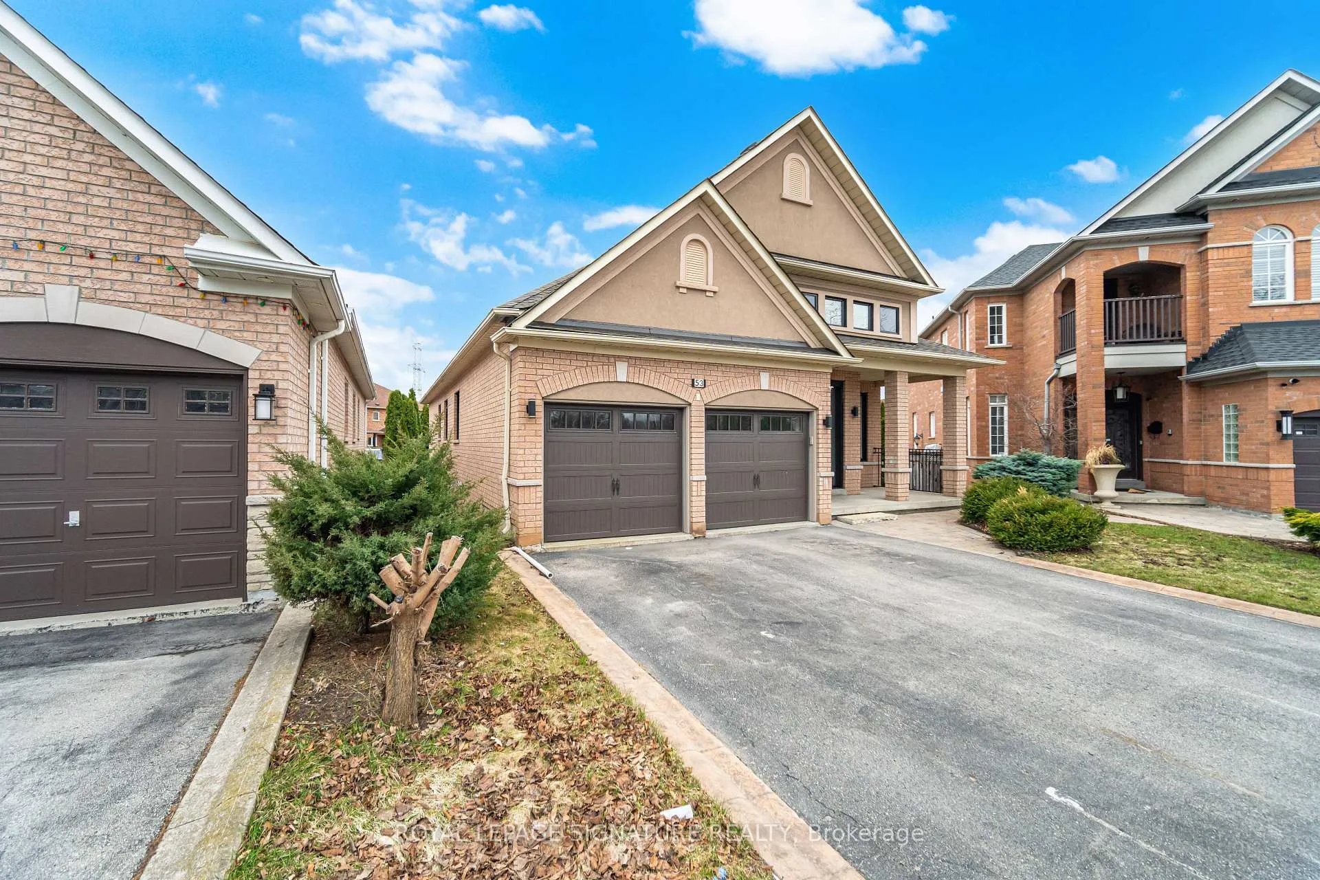Photo 4 of Unit 2, 53 Guery Crescent, Vaughan, East Woodbridge — HOMEH