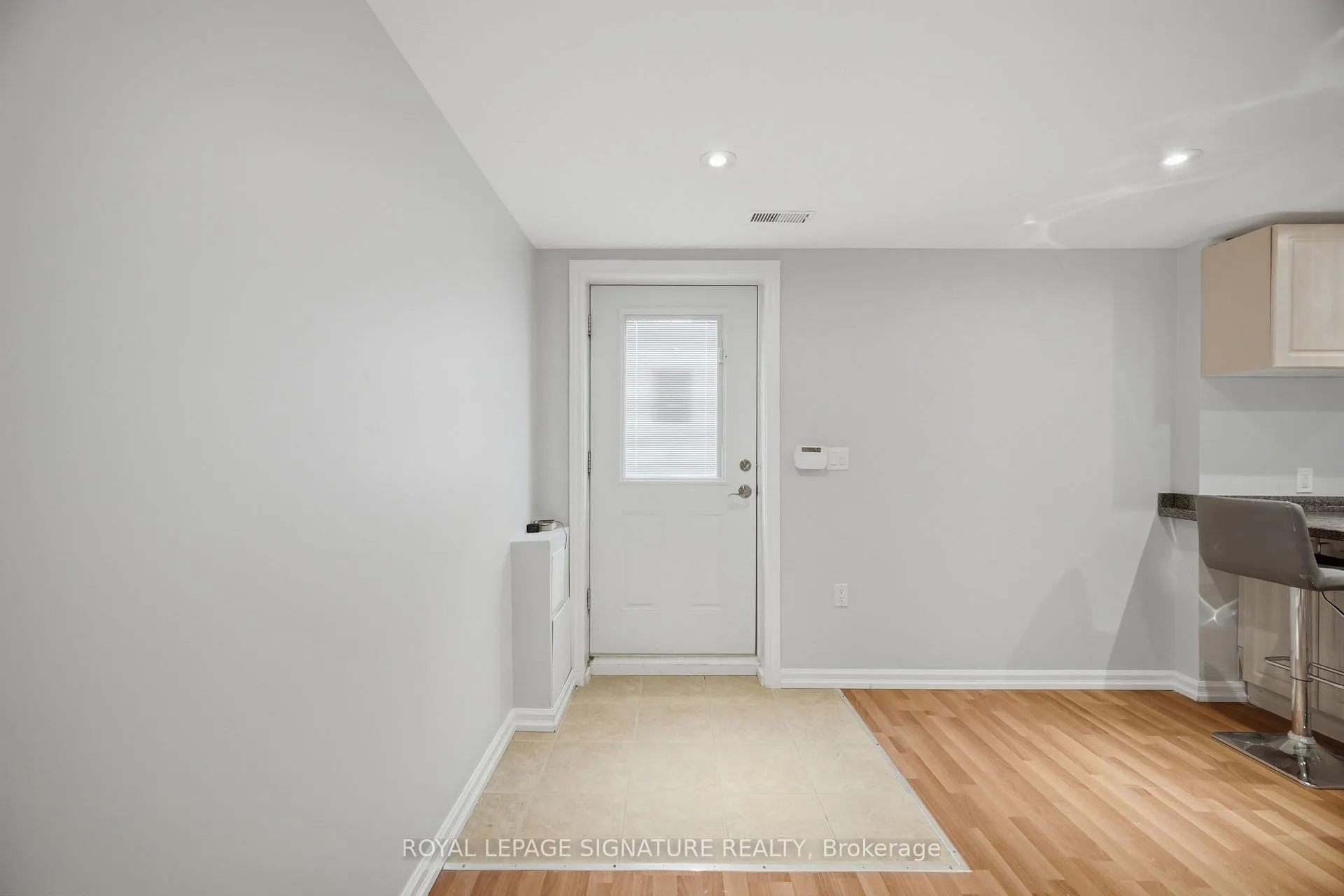 Photo 7 of Unit 2, 53 Guery Crescent, Vaughan, East Woodbridge — HOMEH