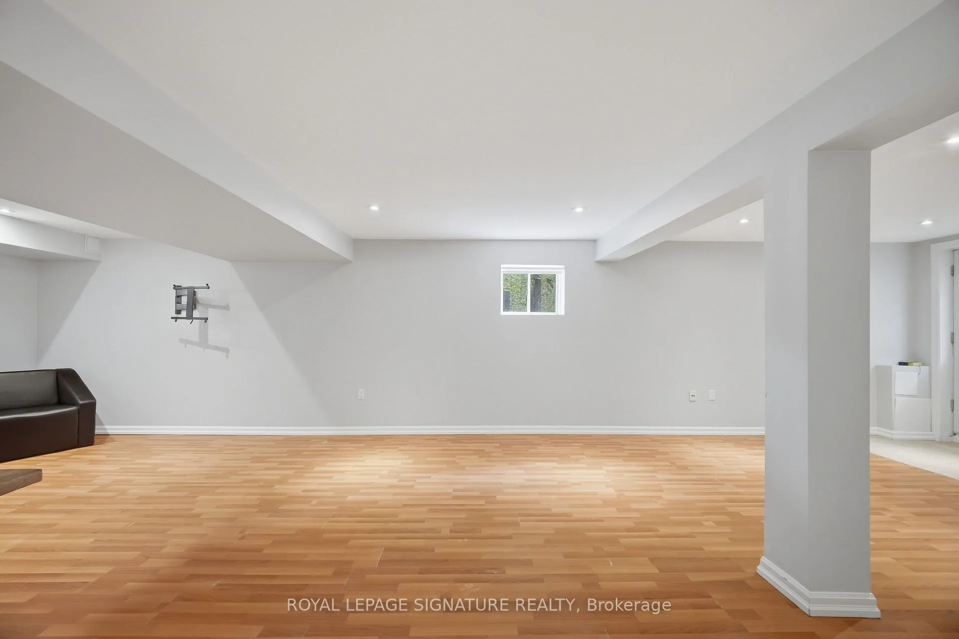 Photo 10 of Unit 2, 53 Guery Crescent, Vaughan, East Woodbridge — HOMEH