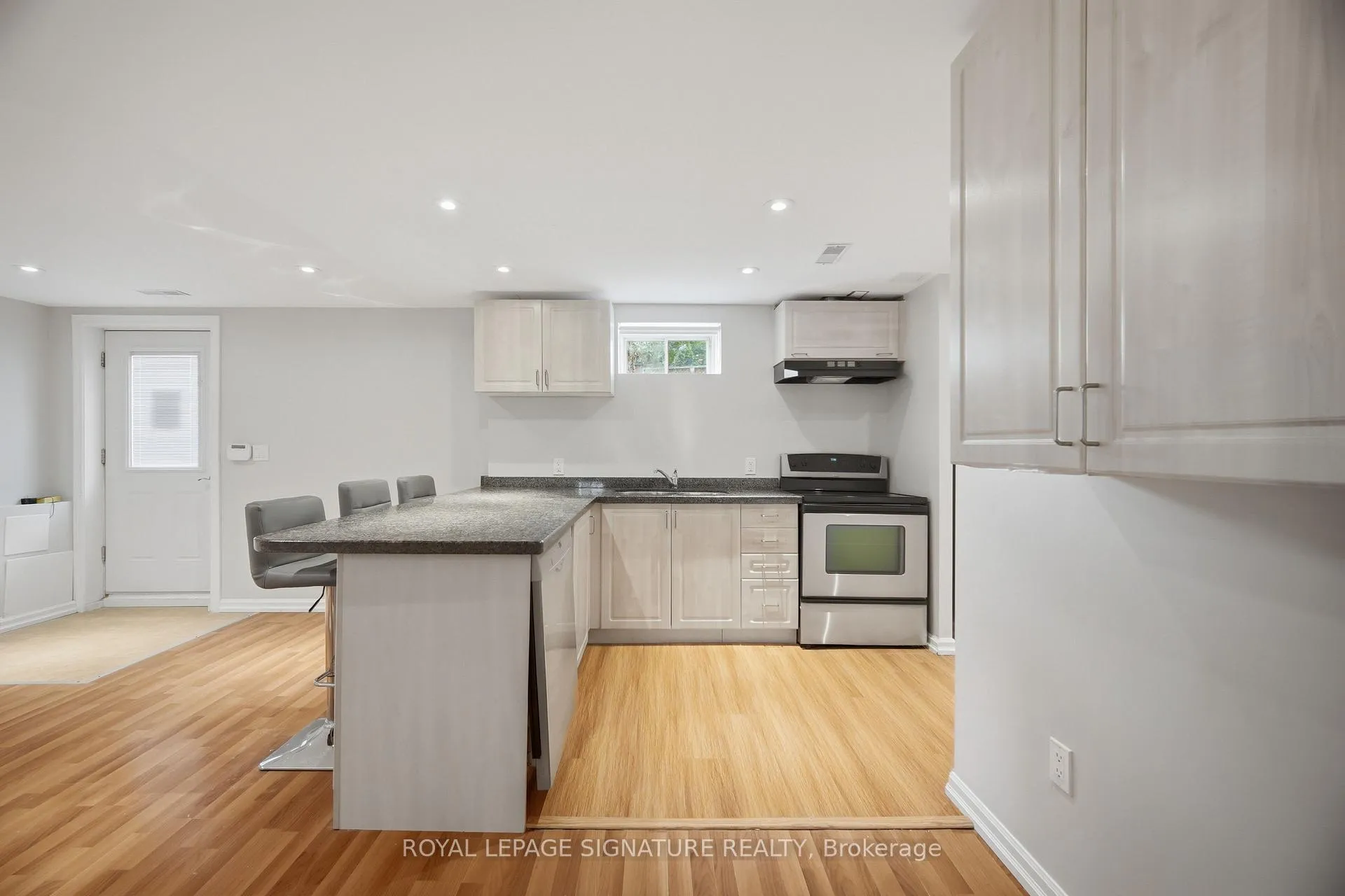 Photo 15 of Unit 2, 53 Guery Crescent, Vaughan, East Woodbridge — HOMEH