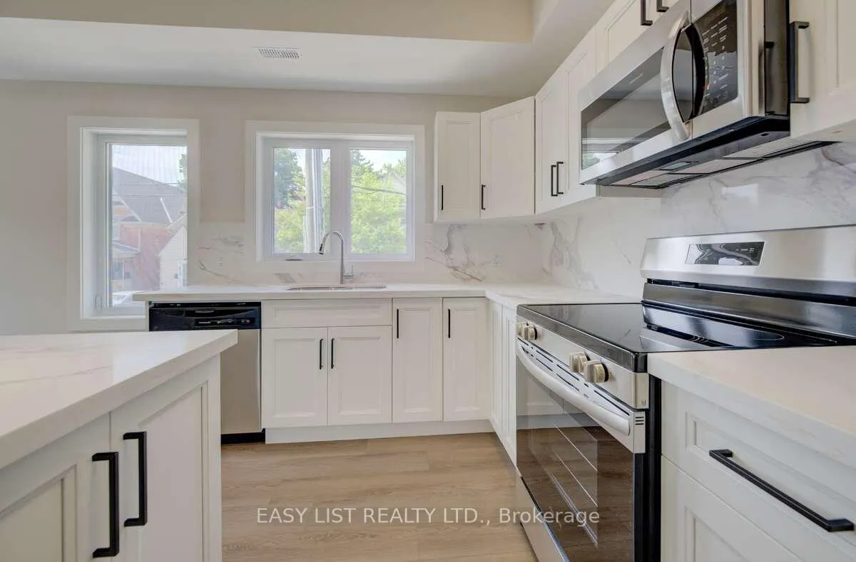 Photo 1 of Unit 4, 17 Peter Street, Kitchener, Cedar Hill — HOMEH