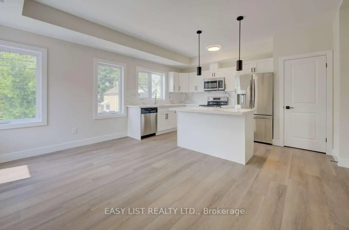 Photo 7 of Unit 4, 17 Peter Street, Kitchener, Cedar Hill — HOMEH