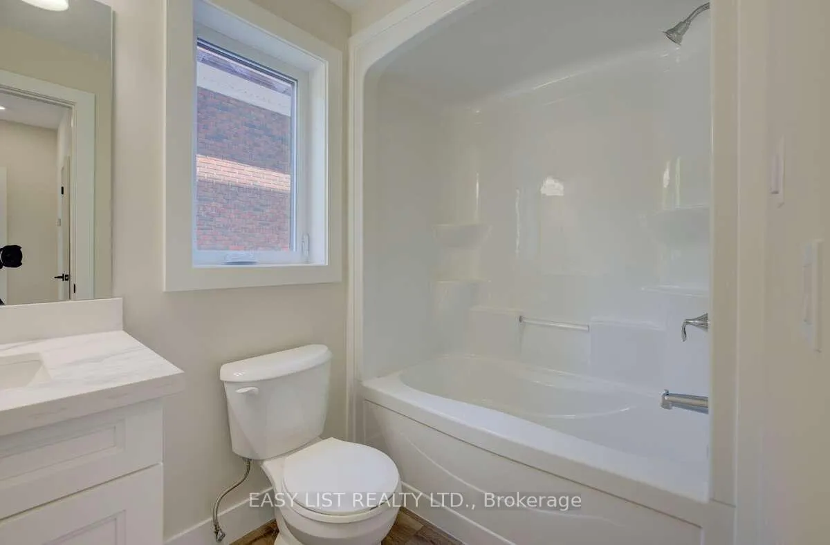 Photo 8 of Unit 4, 17 Peter Street, Kitchener, Cedar Hill — HOMEH