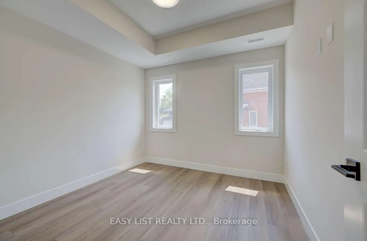 Photo 12 of Unit 4, 17 Peter Street, Kitchener, Cedar Hill — HOMEH
