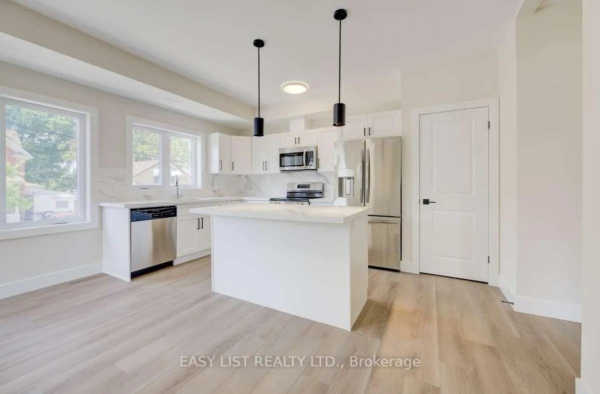 Photo 16 of Unit 4, 17 Peter Street, Kitchener, Cedar Hill — HOMEH