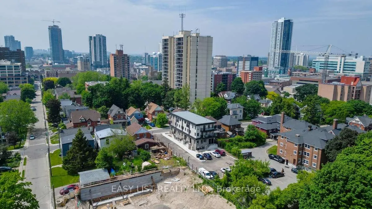 Photo 23 of Unit 4, 17 Peter Street, Kitchener, Cedar Hill — HOMEH