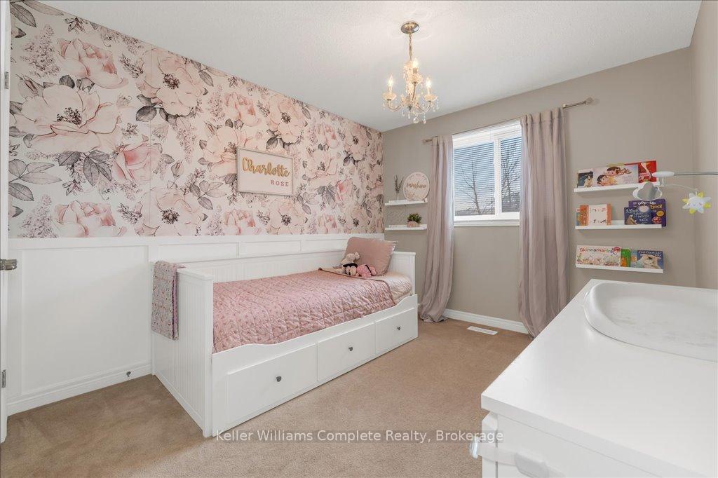 Photo 56 of 6 Liddycoat Lane, Hamilton, Ancaster — HOMEH