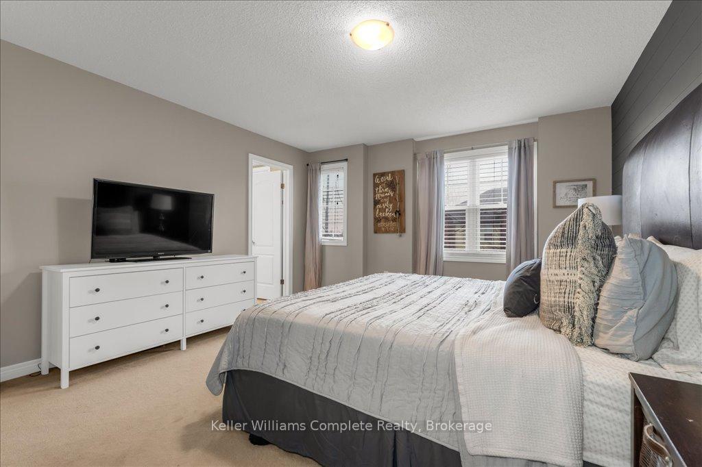 Photo 65 of 6 Liddycoat Lane, Hamilton, Ancaster — HOMEH