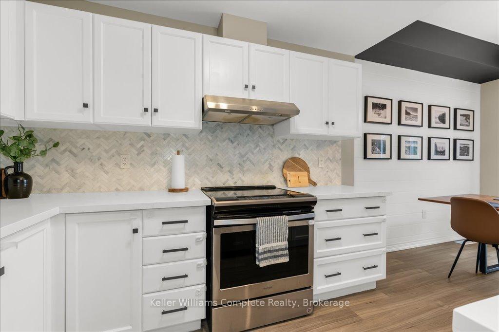 Photo 34 of 6 Liddycoat Lane, Hamilton, Ancaster — HOMEH