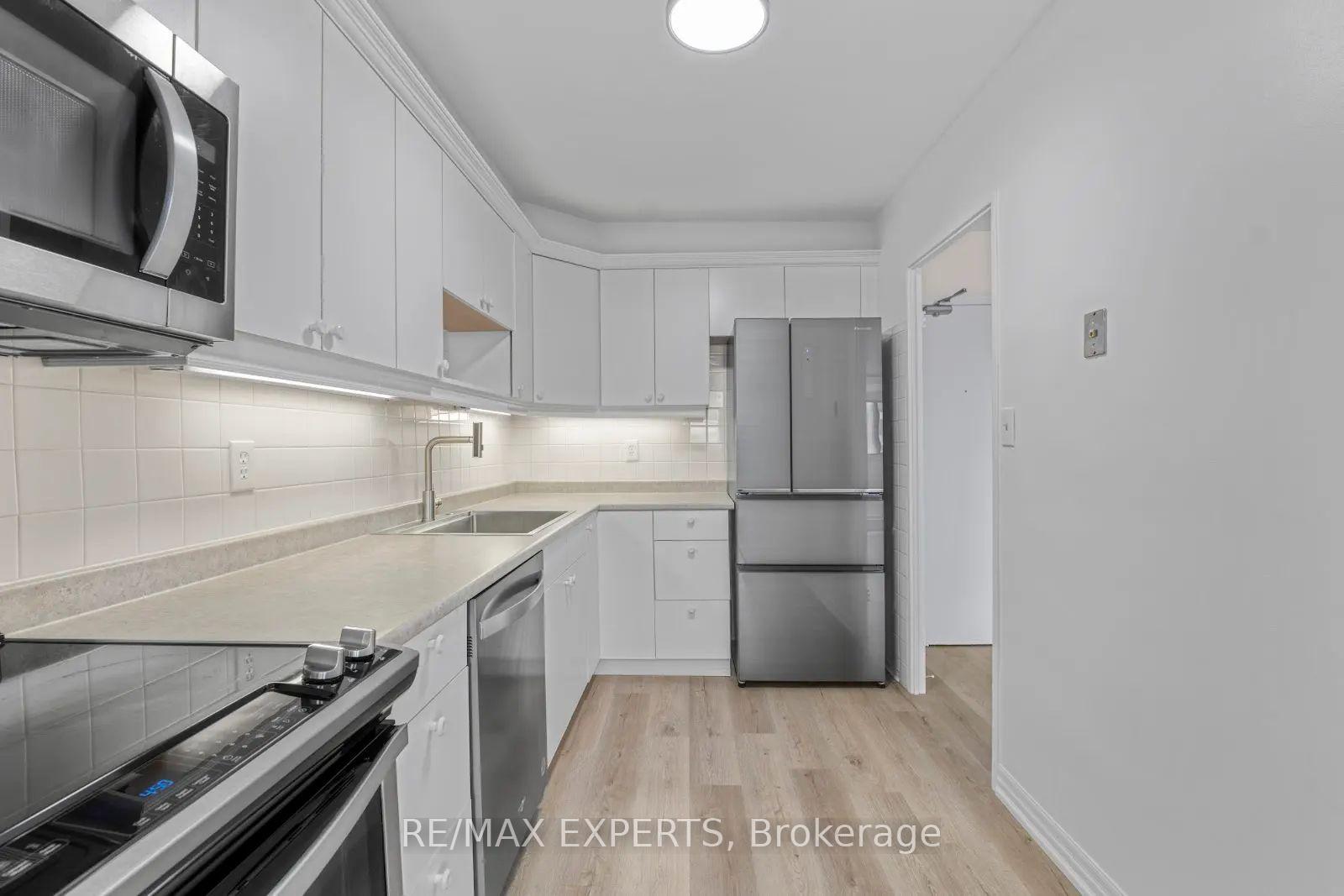 Photo 7 of Unit 2718, 1 Massey Square, Toronto, Crescent Town — HOMEH
