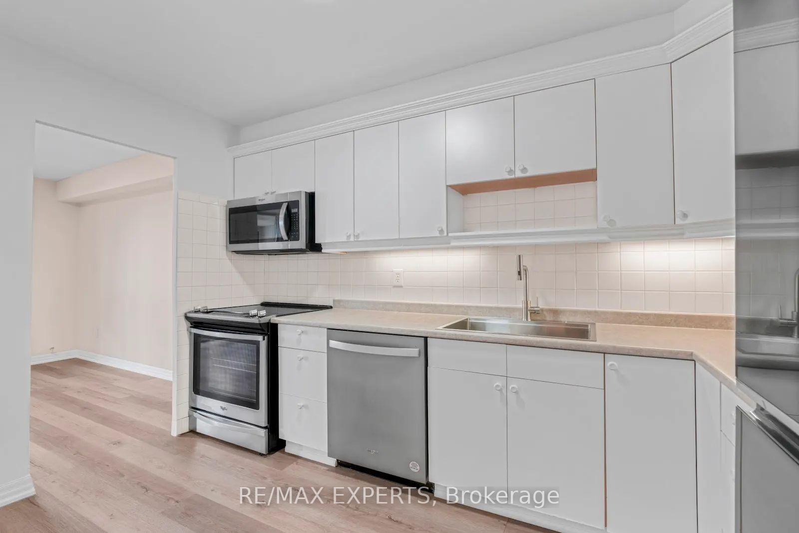 Photo 8 of Unit 2718, 1 Massey Square, Toronto, Crescent Town — HOMEH
