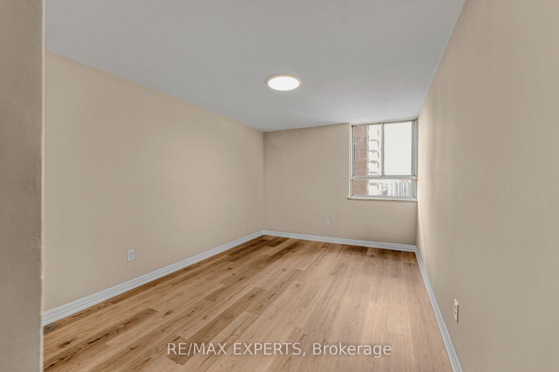 Photo 10 of Unit 2718, 1 Massey Square, Toronto, Crescent Town — HOMEH