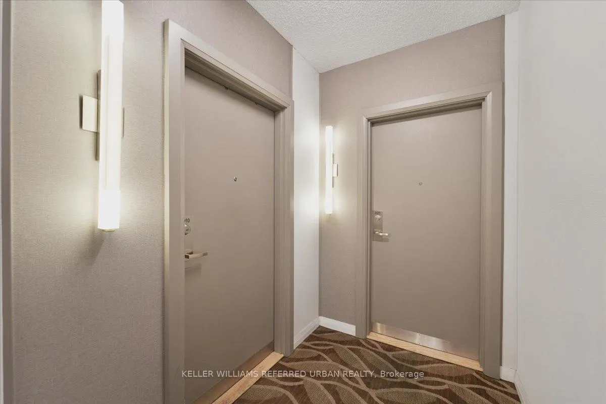 Photo 3 of Unit 2011, 228 Queens Quay W, Toronto, Waterfront Communities — HOMEH