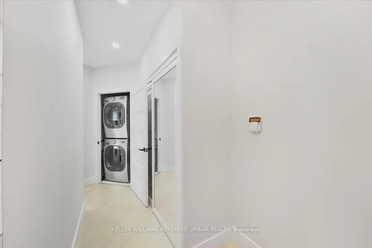 Photo 4 of Unit 2011, 228 Queens Quay W, Toronto, Waterfront Communities — HOMEH