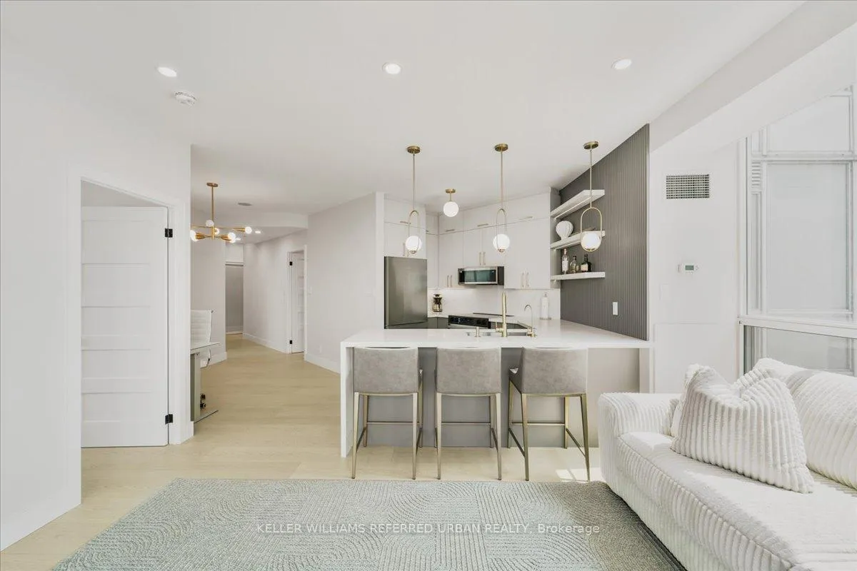 Photo 12 of Unit 2011, 228 Queens Quay W, Toronto, Waterfront Communities — HOMEH