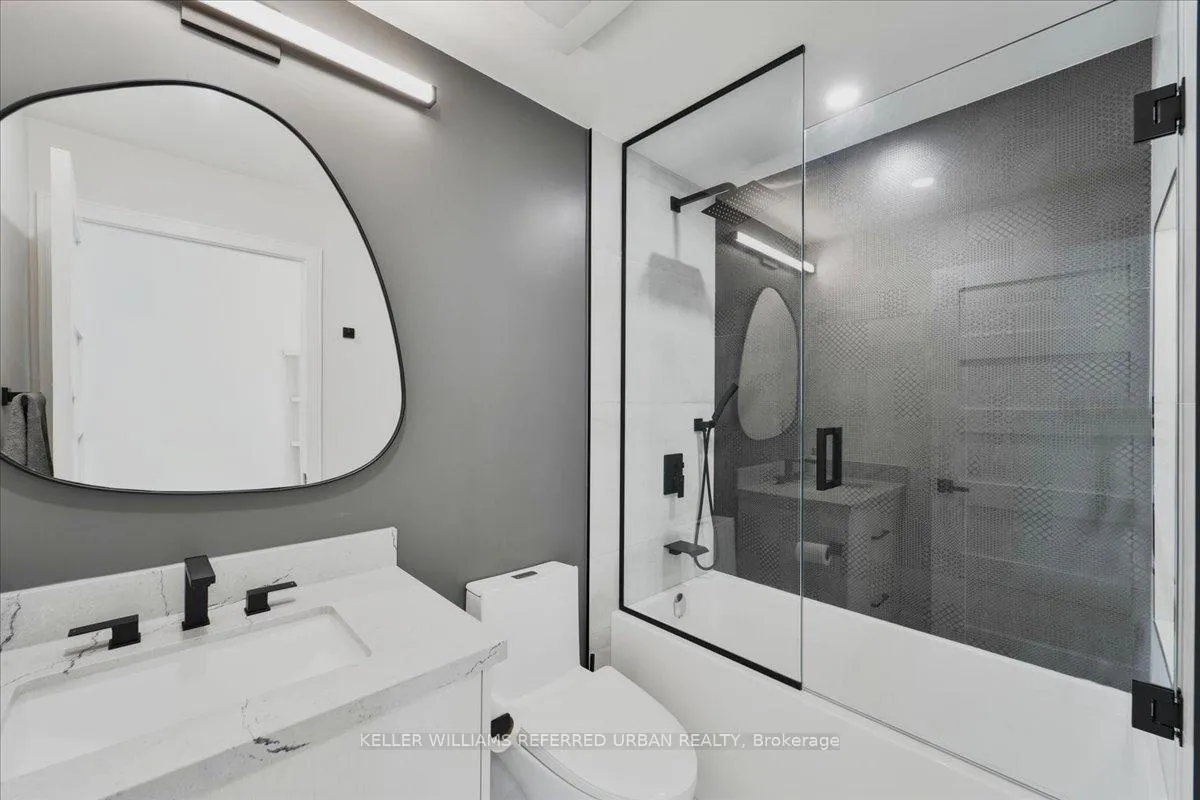 Photo 22 of Unit 2011, 228 Queens Quay W, Toronto, Waterfront Communities — HOMEH