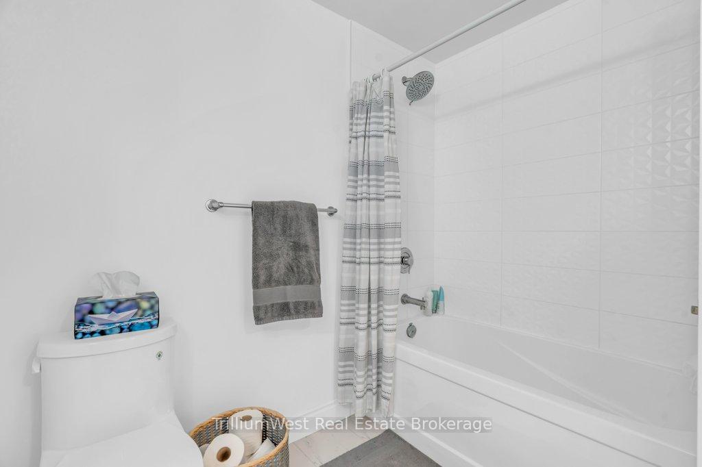 Photo 4 of Unit 1004, 1050 Main Street E, Milton, Dempsey — HOMEH