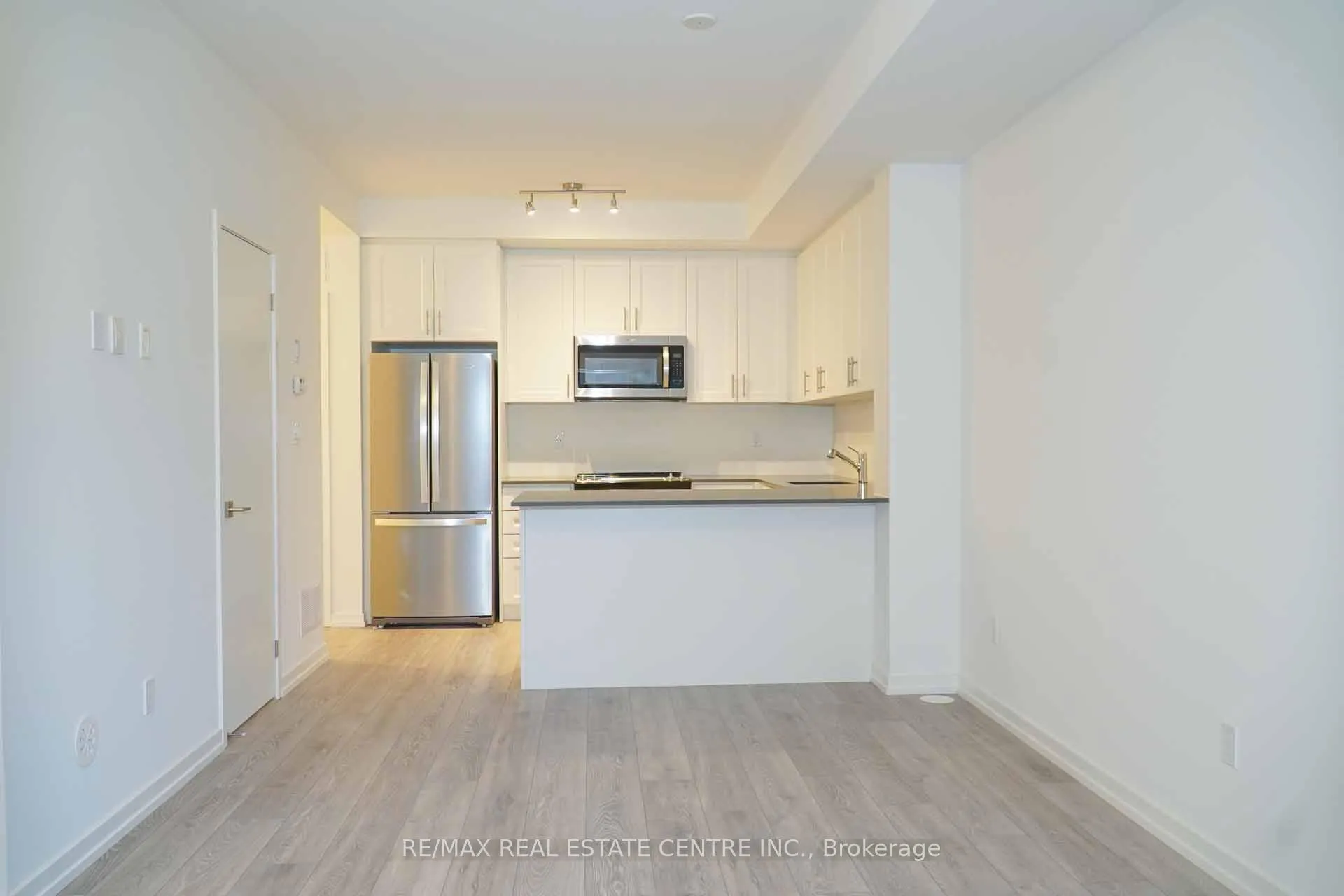 Photo 9 of Unit 24, 14 Lytham Green Circle, Newmarket, Glenway Estates — HOMEH