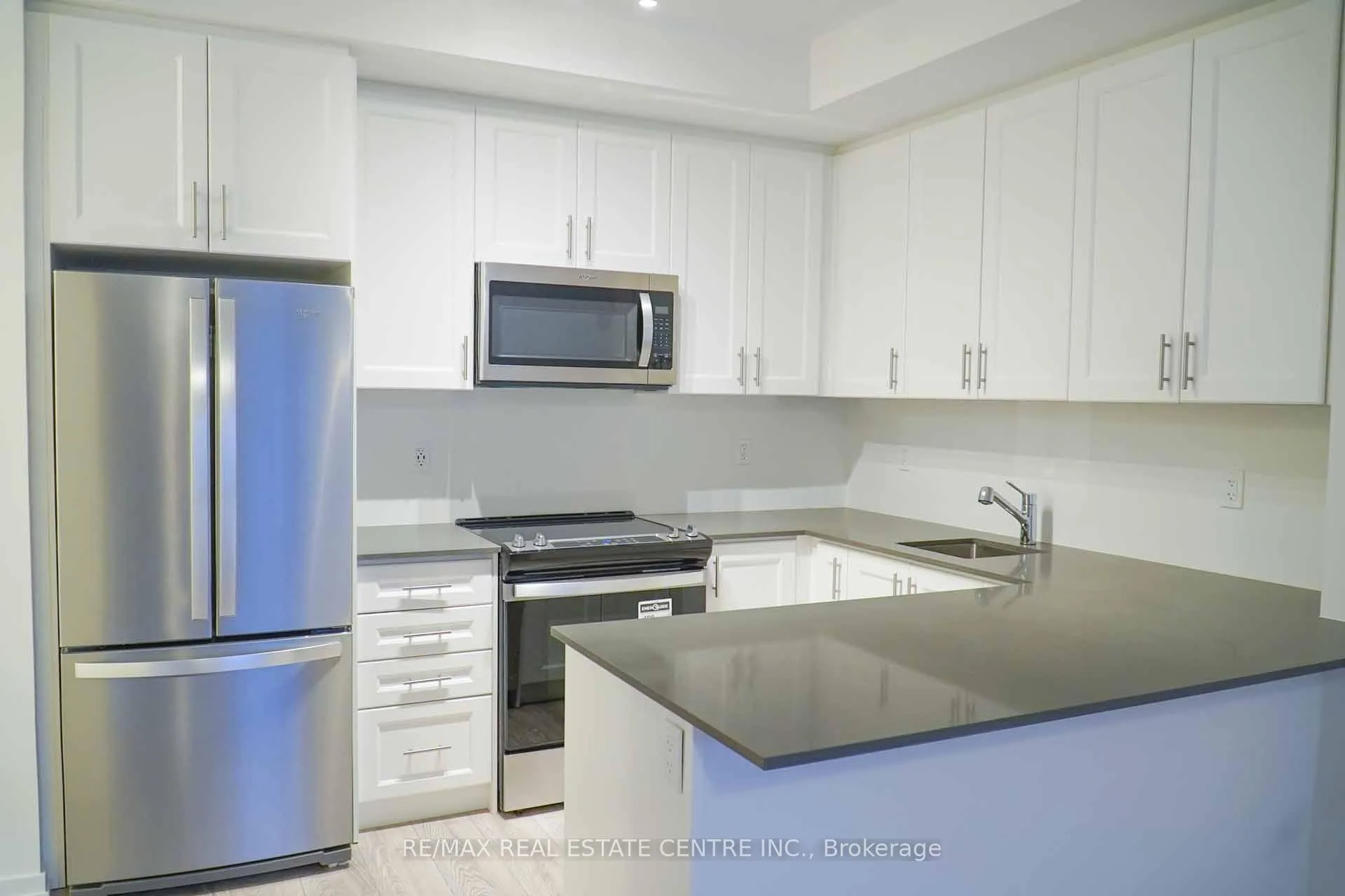 Photo 13 of Unit 24, 14 Lytham Green Circle, Newmarket, Glenway Estates — HOMEH