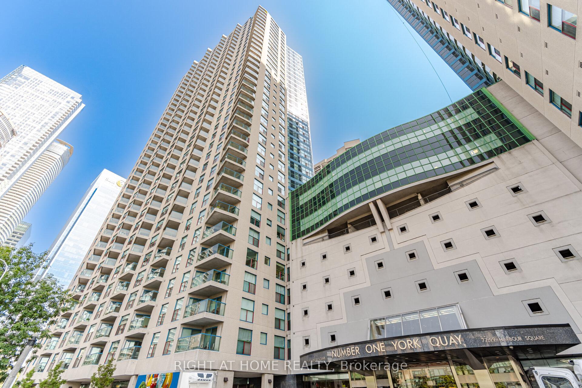 Photo 3 of Unit 1812, 77 Harbour Square, Toronto, Waterfront Communities — HOMEH