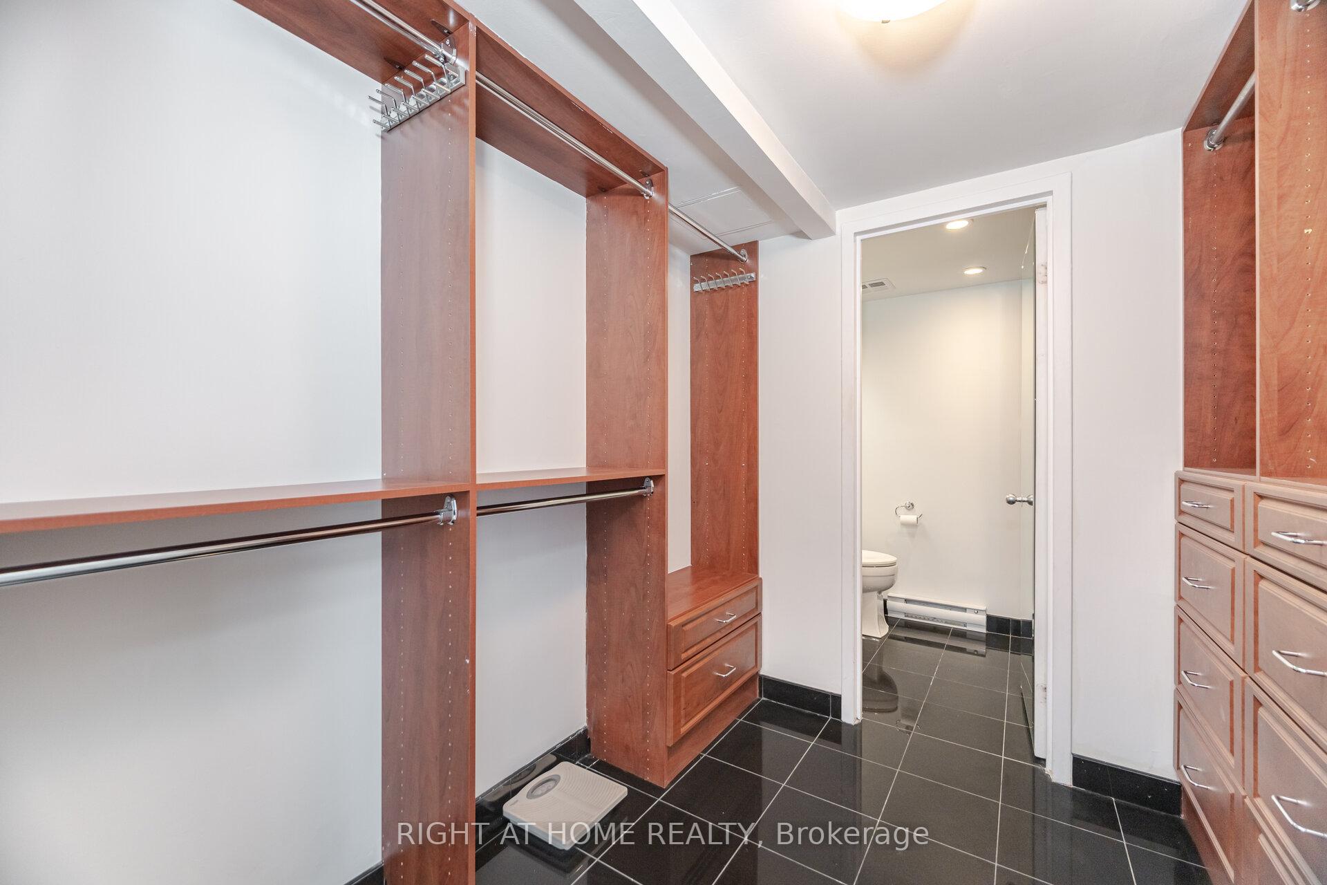 Photo 27 of Unit 1812, 77 Harbour Square, Toronto, Waterfront Communities — HOMEH