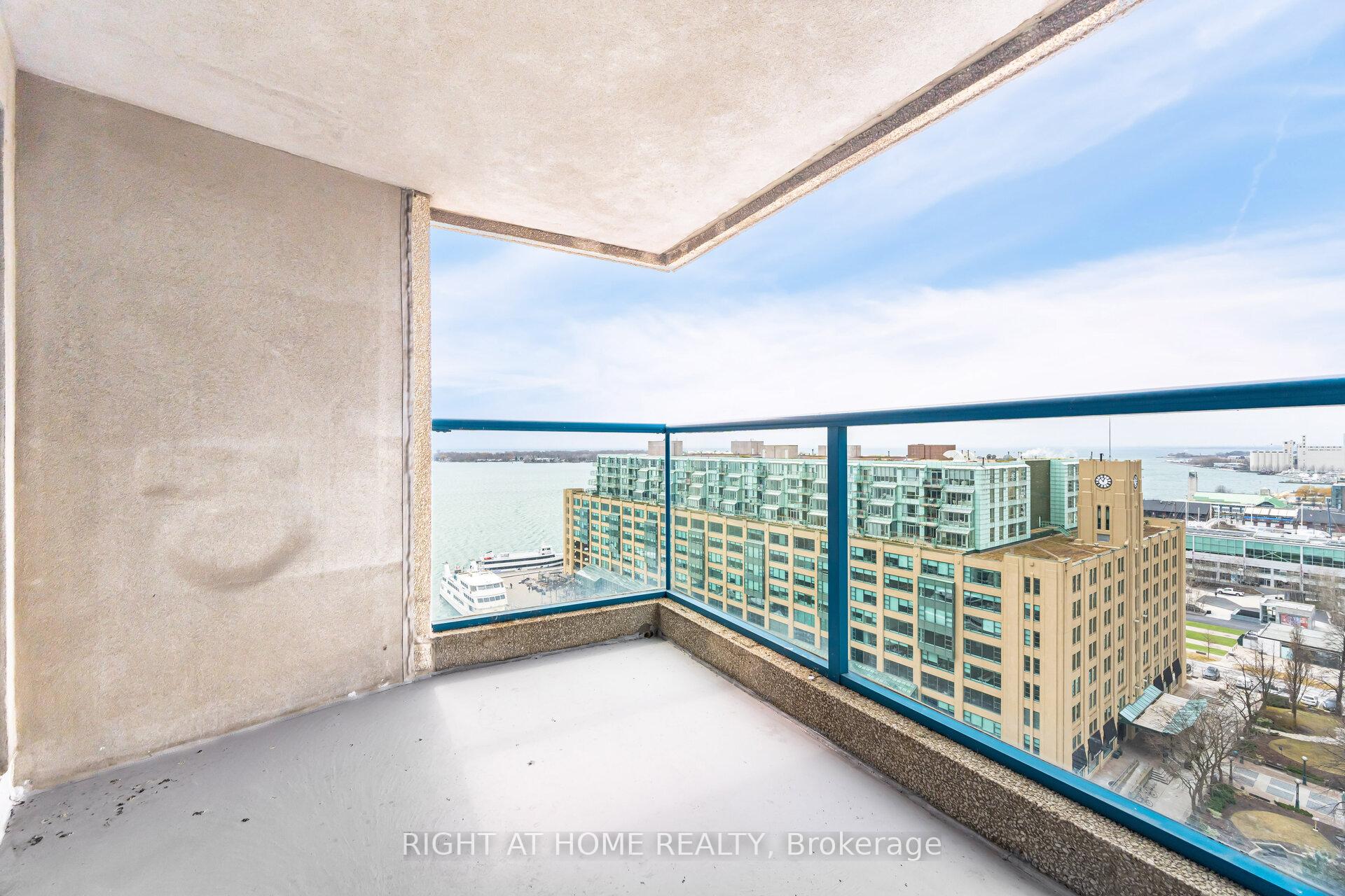 Photo 33 of Unit 1812, 77 Harbour Square, Toronto, Waterfront Communities — HOMEH