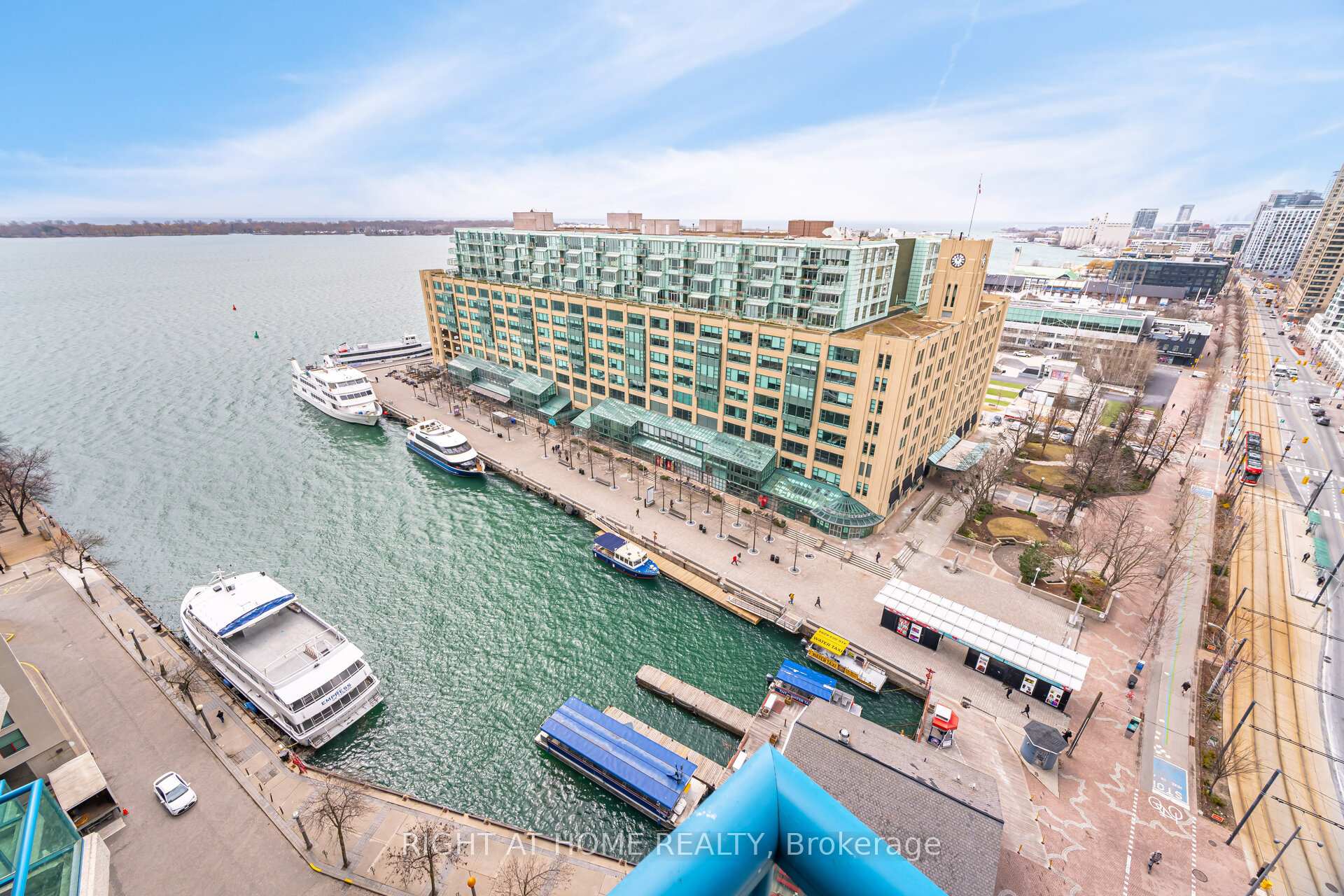 Photo 37 of Unit 1812, 77 Harbour Square, Toronto, Waterfront Communities — HOMEH